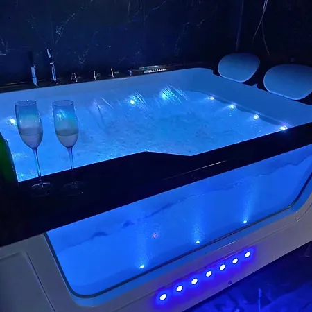 Casanova Avec & Escape Game - Doux Bleu Jeux Appartement