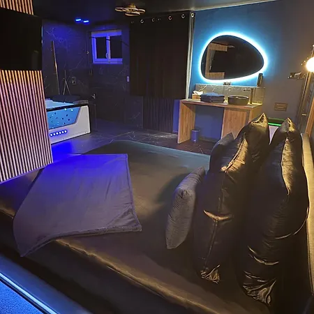 Casanova Avec & Escape Game - Doux Bleu Jeux Apartman